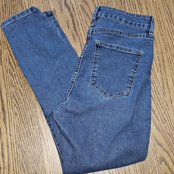 Cotton On Denim - Cotton On High Grazer Skinny Jeans Size 8 With Stretch.